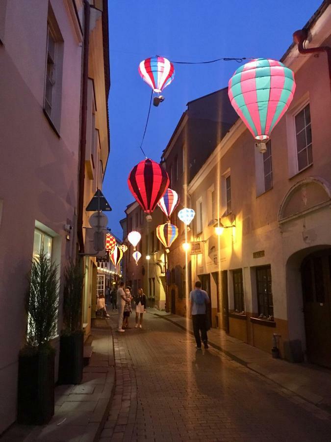 Very Vilnius Stikliu Street المظهر الخارجي الصورة